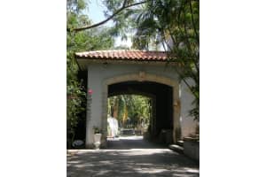 679 NE 77th St, Miami, FL 33138, Sold 01/21/22