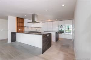 4701 Meridian Ave, Miami Beach, FL 33140, Sold 02/22/22