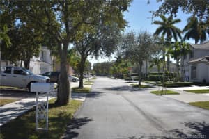 5424 NW 111th Ct, Doral, FL 33178, Sold 09/10/21