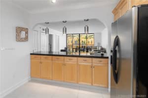8877 Collins Ave, Surfside, FL 33154, Sold 06/17/21