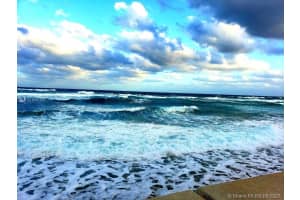 3589 S Ocean Blvd, South Palm Beach, FL 33480, Sold 05/31/22