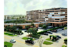 3589 S Ocean Blvd, South Palm Beach, FL 33480, Sold 05/31/22