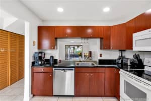 10732 NW 11th St, Pembroke Pines, FL 33026, Sold 07/12/21