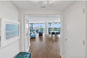 19955 NE 38th Ct, Aventura, FL 33180, Sold 08/27/21