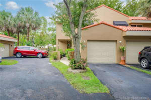 548 N University Dr, Plantation, FL 33324, Sold 06/23/21