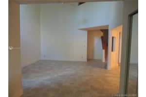 2071 Island Cir, Weston, FL 33326, Sold 03/28/22