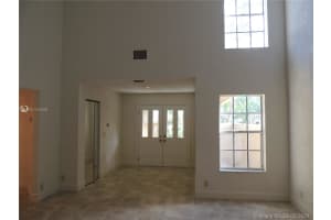 2071 Island Cir, Weston, FL 33326, Sold 03/28/22