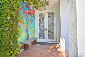 4 Coconut Ln, Key Biscayne, FL 33149, Sold 09/22/22