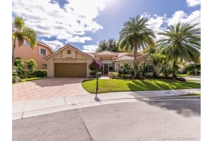 1043 Laguna Springs Dr, Weston, FL 33326, Sold 07/19/21
