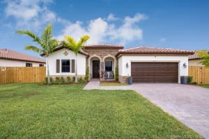 2710 SE 2nd St, Homestead, FL 33033, Sold 07/06/21
