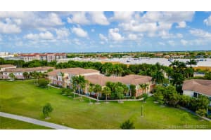 10132 NW 7th St, Miami, FL 33172, Sold 08/26/21