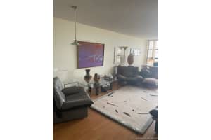 200 Leslie Dr, Hallandale Beach, FL 33009, Sold 08/11/21