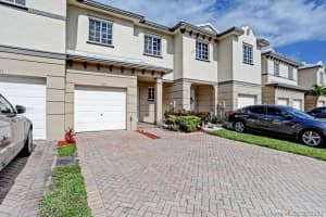 1303 Lucaya Dr, West Palm Beach, FL 33404, Sold 08/23/21