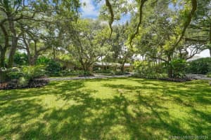 7722 Ponce De Leon Rd, Miami, FL 33143, Sold 09/30/21