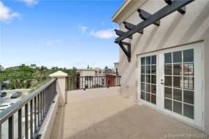1033 NE 17th Way, Fort Lauderdale, FL 33304, Sold 06/30/21