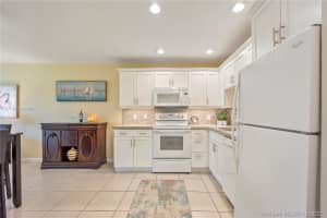100 Anchor Dr, Key Largo, FL 33037, Sold 12/03/21
