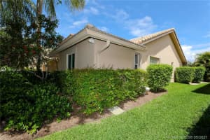 961 Lakewood Ct, Weston, FL 33326, Sold 07/09/21