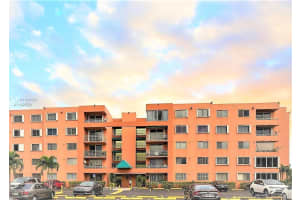 11715 SW 18th St, Miami, FL 33175, Sold 08/27/21