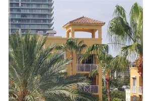 100 Meridian Ave, Miami Beach, FL 33139, Sold 08/02/21