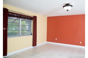 9472 SW 77th Ave APT P1, Miami, FL 33156, Sold 08/06/21