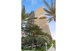 18501 Collins Ave, Sunny Isles Beach, FL 33160, Sold 04/14/22