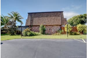 566 SE 27th Terrace, Boynton Beach, FL 33435, Sold 06/18/21