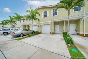 4038 NW 11th St, Lauderhill, FL 33313, Sold 07/27/21