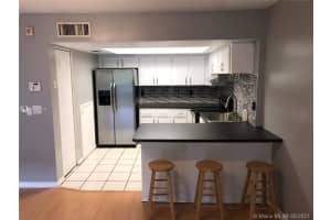 12 S Valencia Dr, Davie, FL 33324, Sold 09/27/21