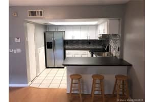 12 S Valencia Dr, Davie, FL 33324, Sold 09/27/21