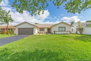 8241 SW 27th Pl, Davie, FL 33328, Sold 06/28/21