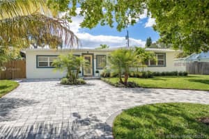 6691 Westview Dr, Lake Worth, FL 33462, Sold 11/15/21