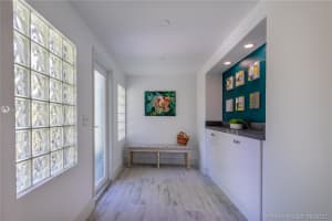 6691 Westview Dr, Lake Worth, FL 33462, Sold 11/15/21