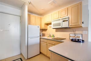 530 Ocean Dr, Miami Beach, FL 33139, Sold 07/15/21