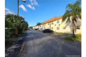 4800 NW 24th Ct APT D216, Lauderdale Lakes, FL 33313, Sold 10/04/21