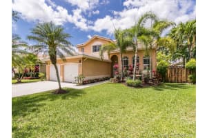 461 W Royal Cove Cir, Davie, FL 33325, Sold 06/17/21