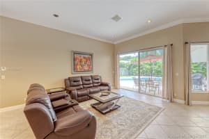 54 NW 108th Terrace, Plantation, FL 33324, Sold 08/03/21