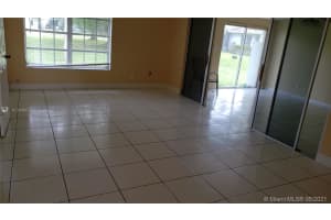 5450 Lakewood Cir S, Margate, FL 33063, Sold 07/16/21