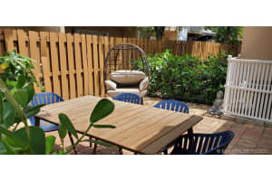 6910 NW 166th Terrace, Hialeah, FL 33014, Sold 07/23/21
