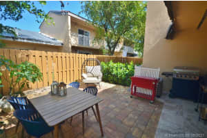 6910 NW 166th Terrace, Hialeah, FL 33014, Sold 07/23/21