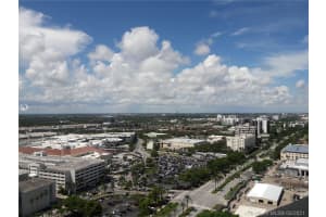 19501 W Country Club Dr PH 11, Aventura, FL 33180, Sold 11/19/21