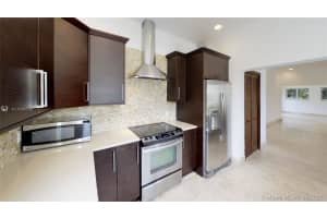 7511 Center Bay Dr, North Bay Village, FL 33141, Sold 07/02/21
