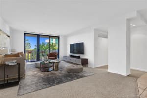 1121 Crandon Blvd APT D304, Key Biscayne, FL 33149, Sold 12/14/21