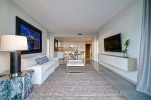 88 SW 7th St, Miami, FL 33130, Sold 02/25/22