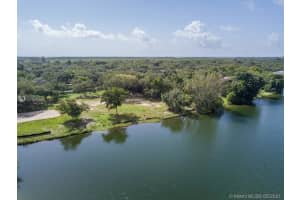 10640 Lakeside Dr, Coral Gables, FL 33156, Sold 08/18/21