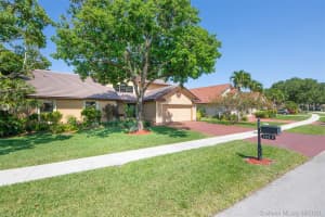 1510 E Oak Knoll Cir, Davie, FL 33324, Sold 07/28/21