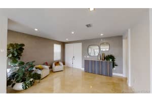 10444 NW 70th Ln, Doral, FL 33178, Sold 09/14/21