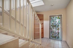 17302 NW 74th Ave, Hialeah, FL 33015, Sold 08/11/21