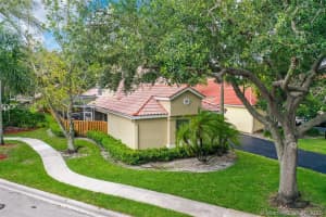 10100 NW 4th St, Plantation, FL 33324, Sold 07/13/21