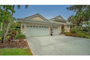 7812 SE Bighorn Dr, Hobe Sound, FL 33455, Sold 07/21/21