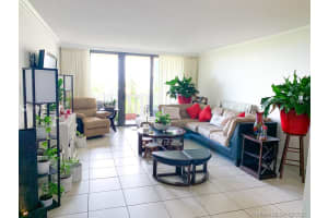 1121 Crandon Blvd APT D404, Key Biscayne, FL 33149, Sold 01/31/22